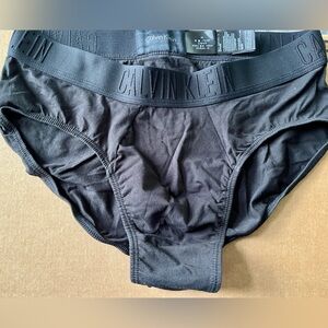 Men’s grey CK briefs. Size medium.